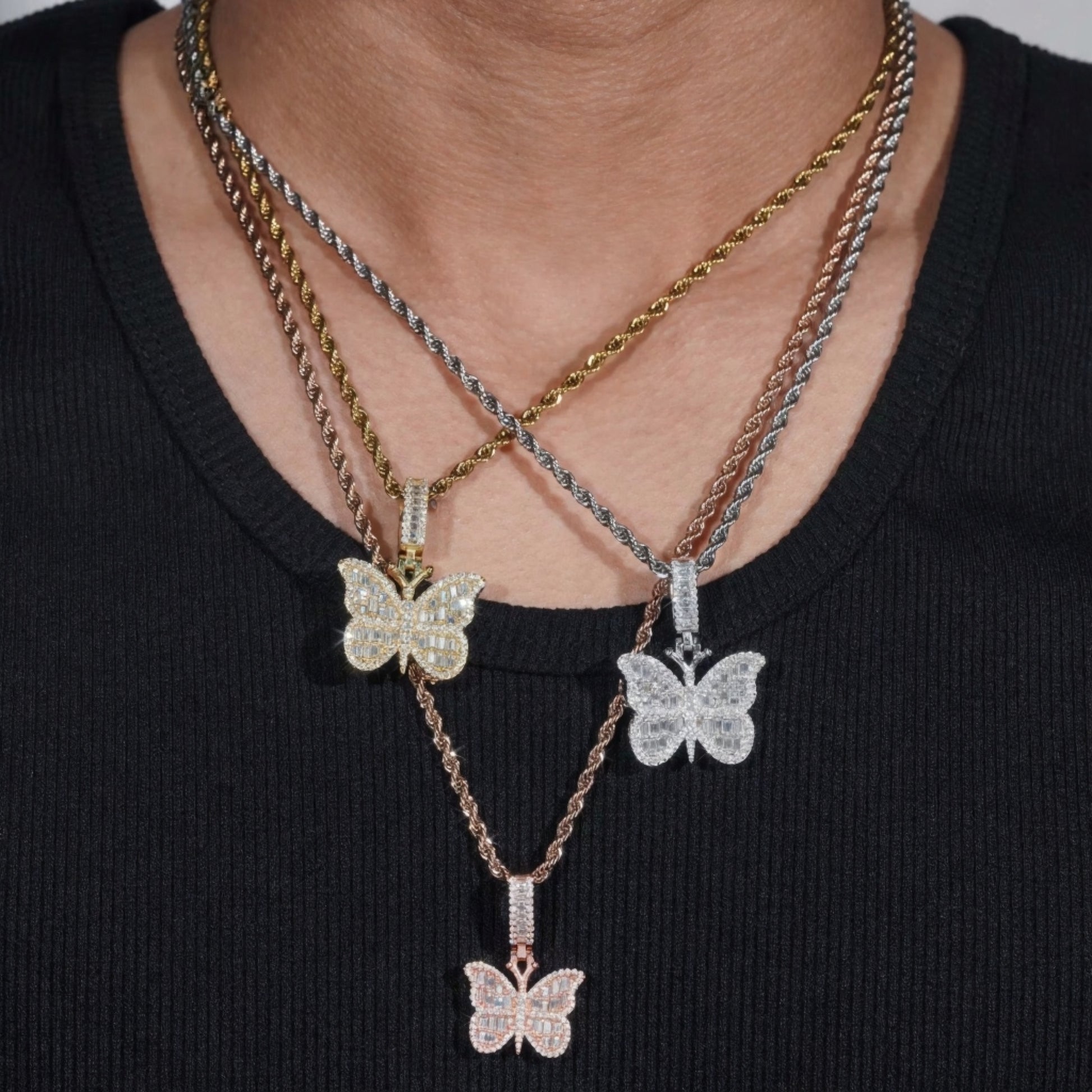 SMALL BUTTERFLY DIAMOND BAGUETTE PENDANT