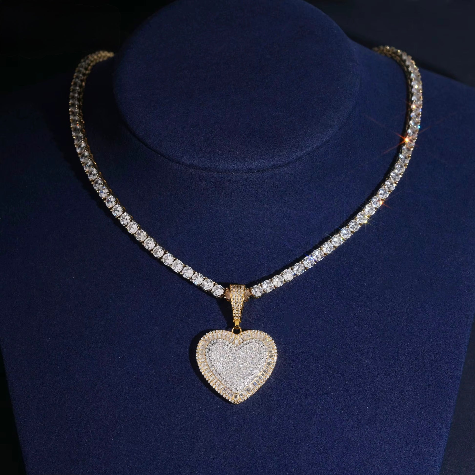 Royal Halo Heart Pendant