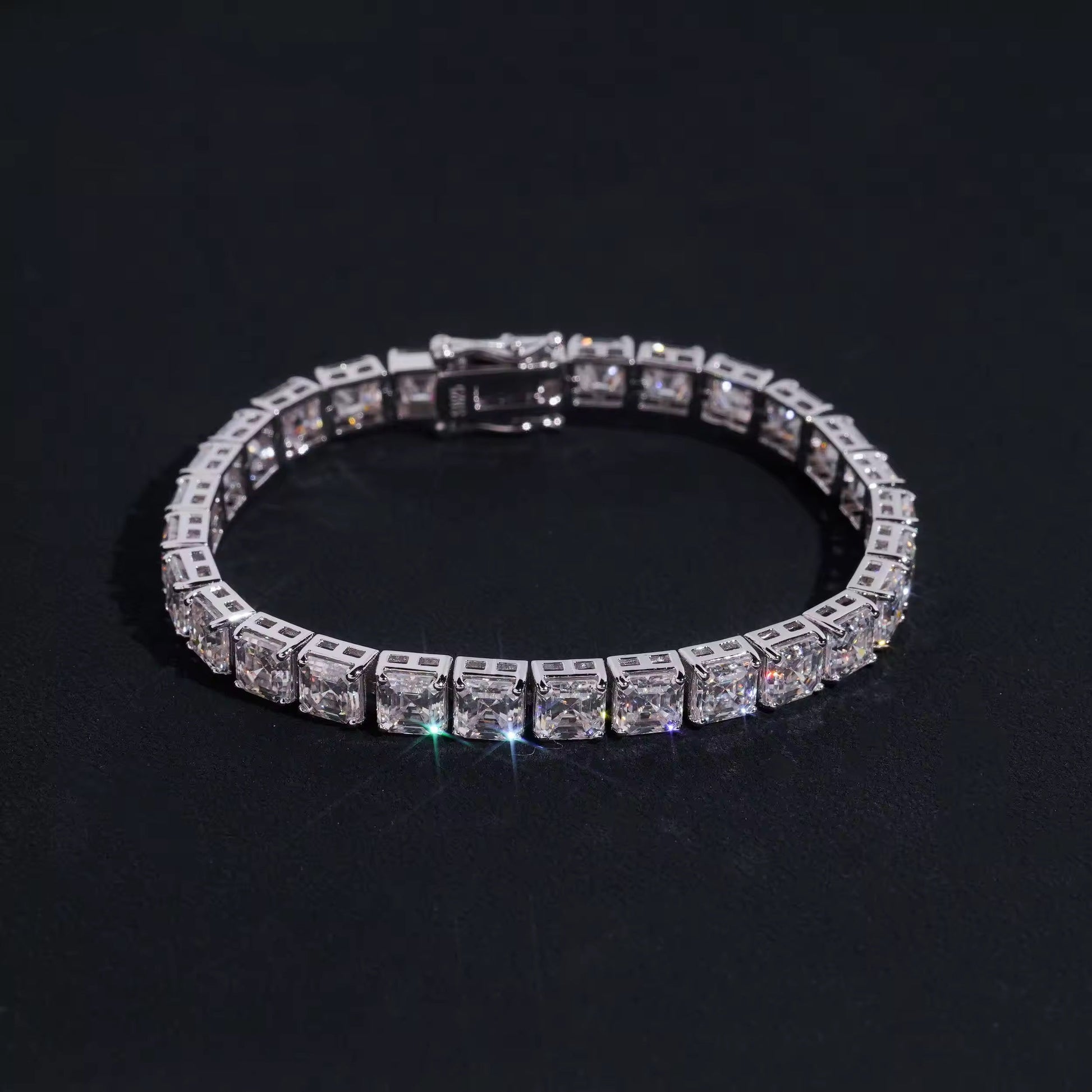 5MM ASSCHER CUT TENNIS BRACELET