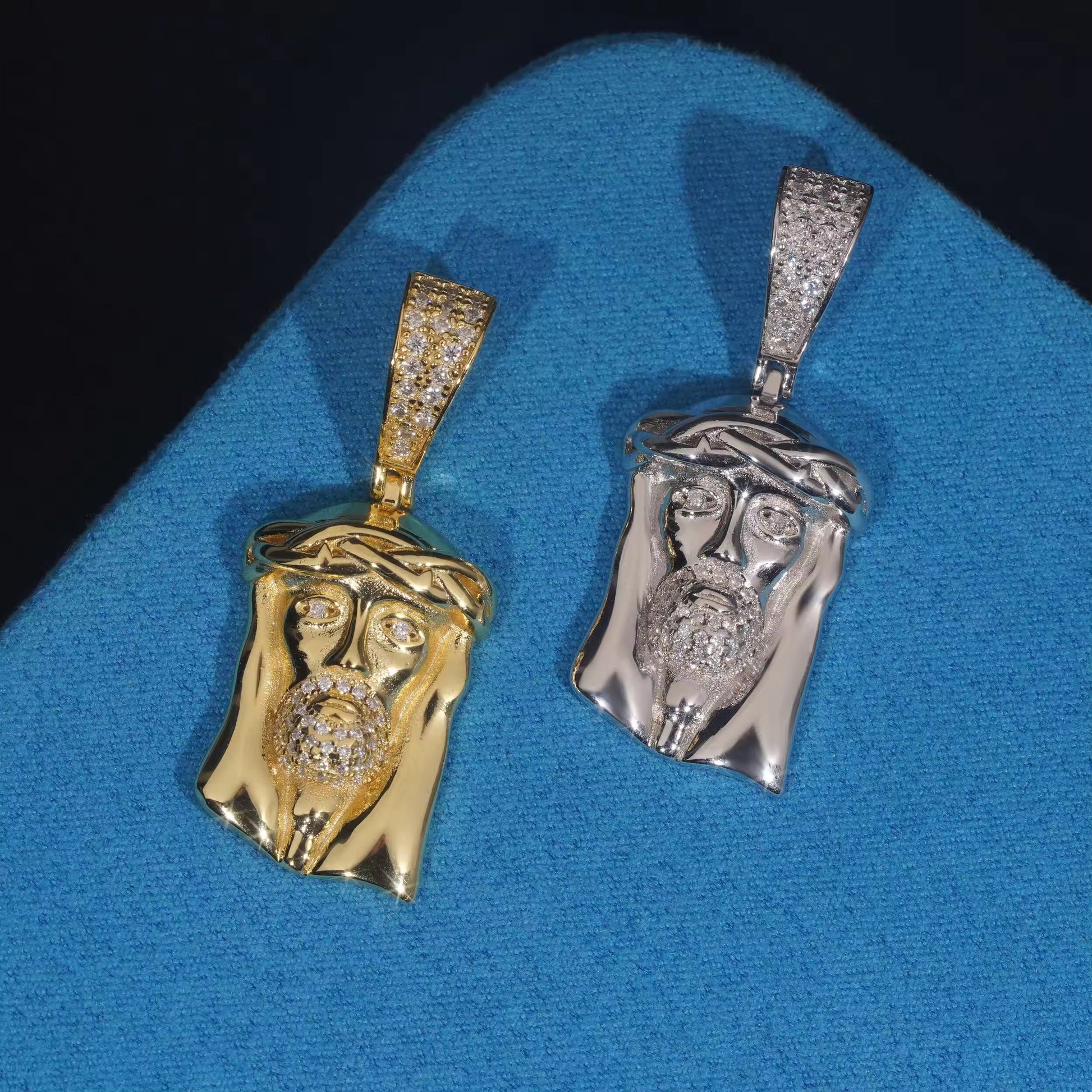 1.5IN DIAMOND JESUS PIECE