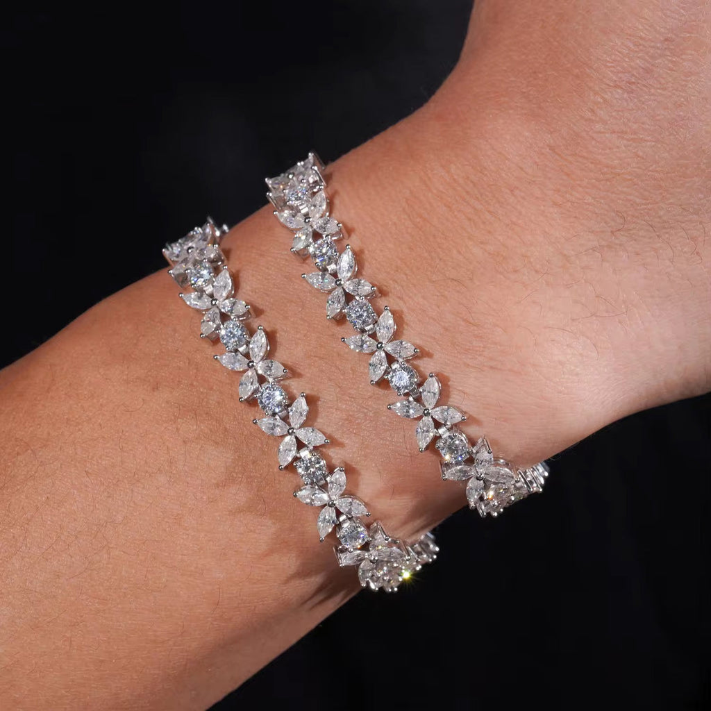 DIAMOND FLOWER TENNIS BRACELET