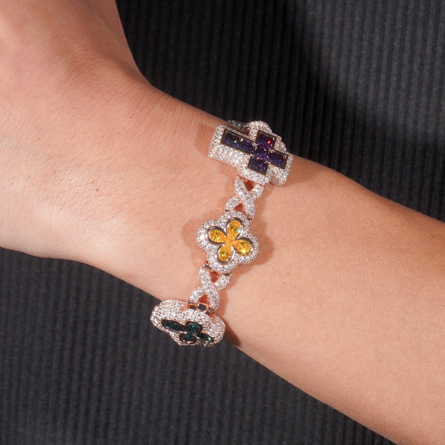 18MM ROSE GOLD CLOVER CROSS INFINITY LINK BRACELET