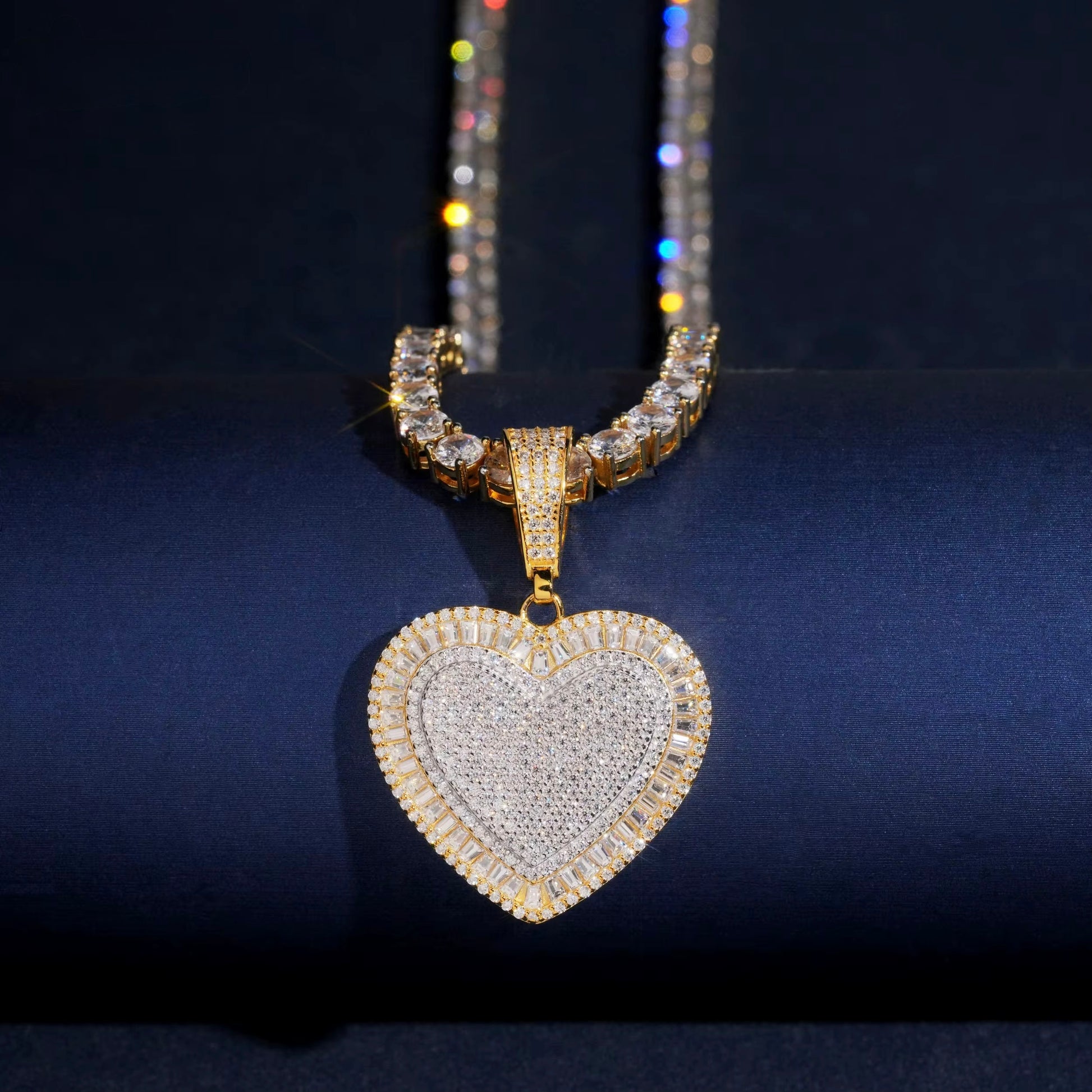 Royal Halo Heart Pendant